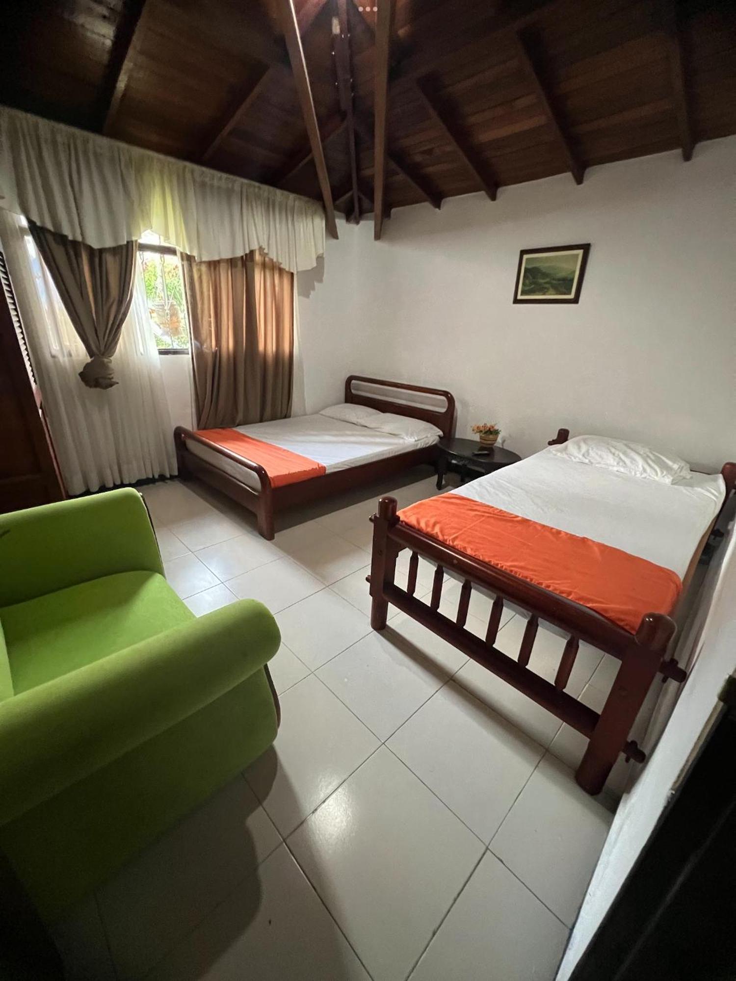 Villa Alejandra Del Quindio Calarcá Esterno foto
