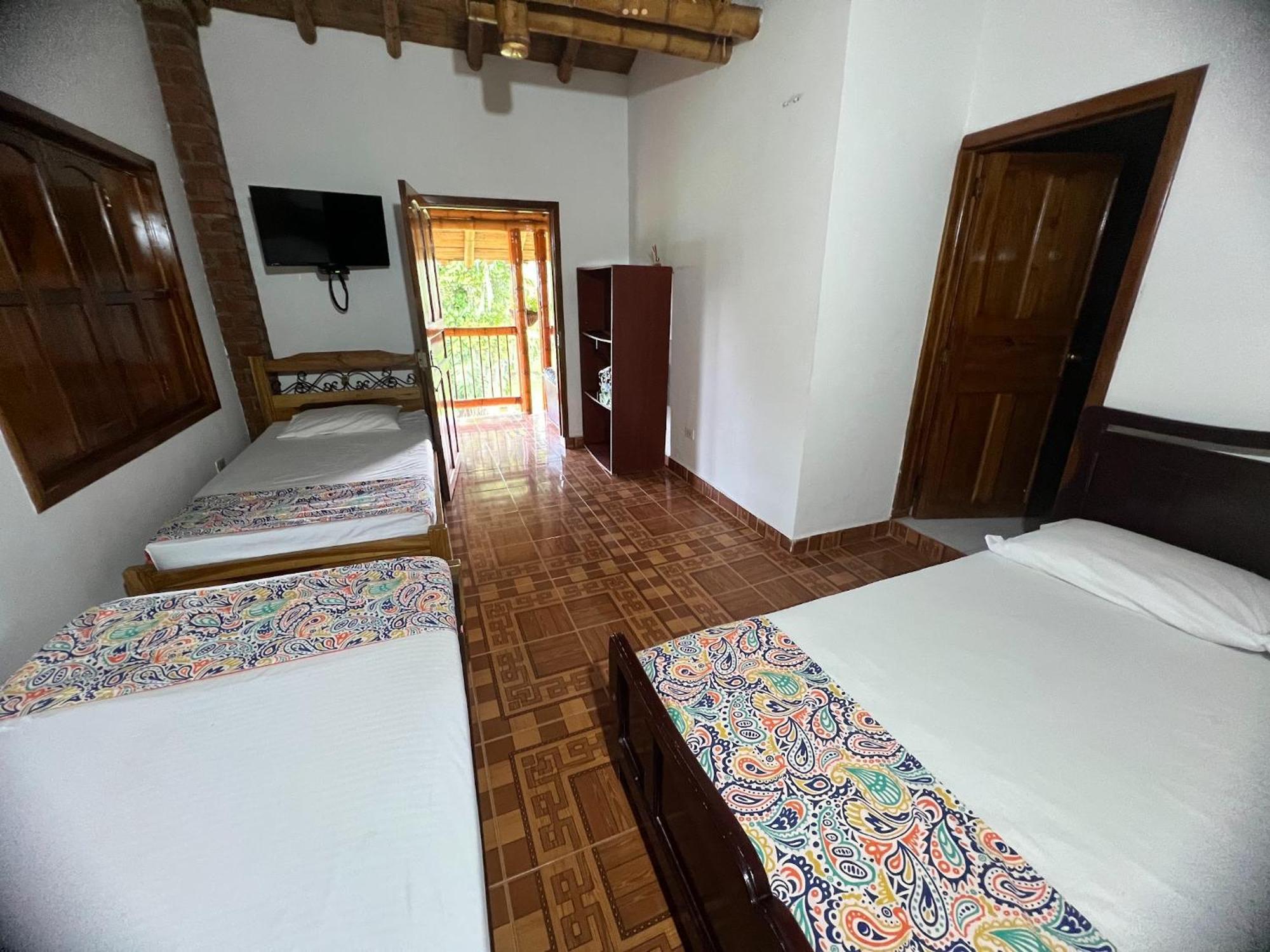Villa Alejandra Del Quindio Calarcá Esterno foto