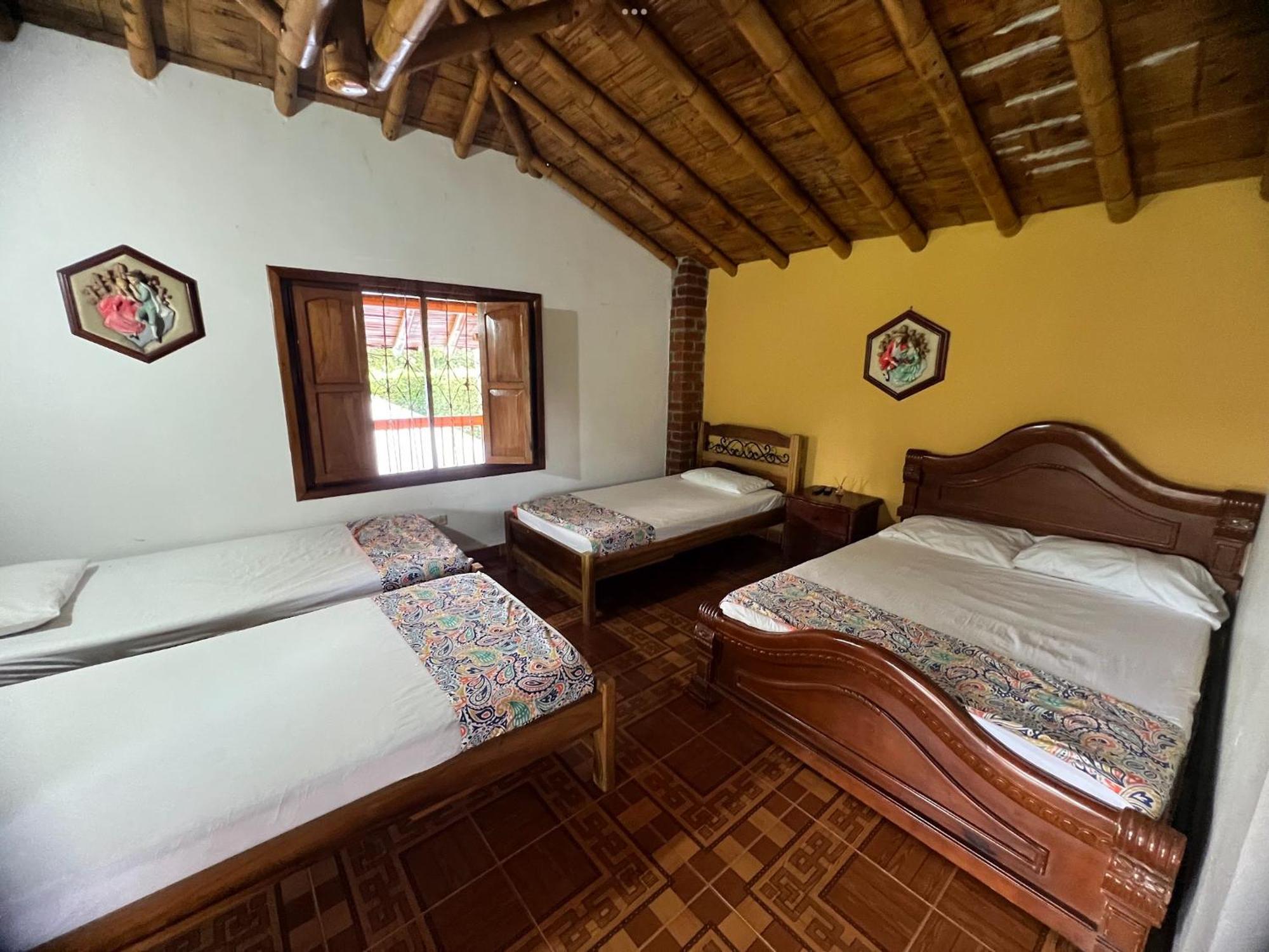 Villa Alejandra Del Quindio Calarcá Esterno foto