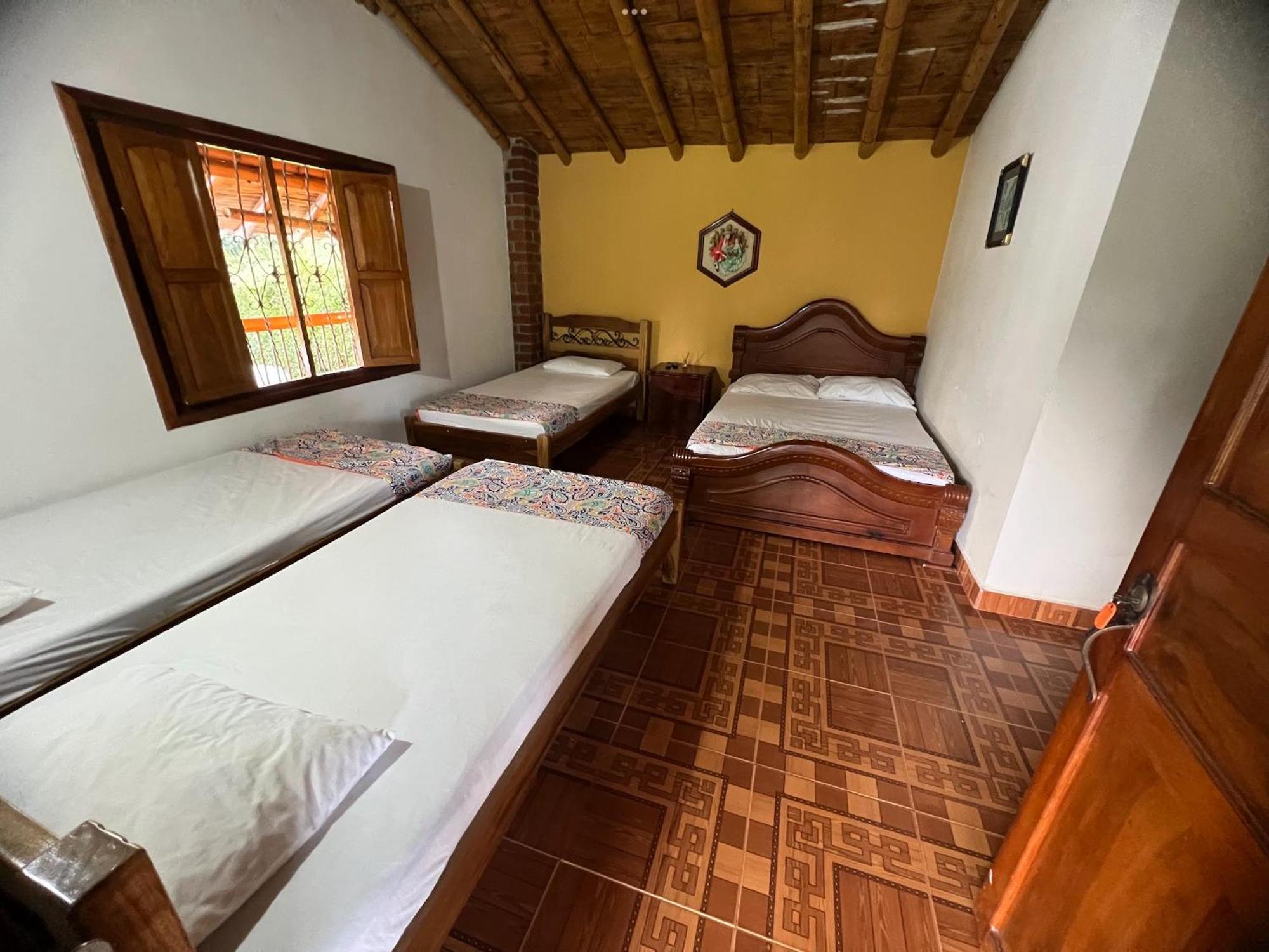 Villa Alejandra Del Quindio Calarcá Esterno foto