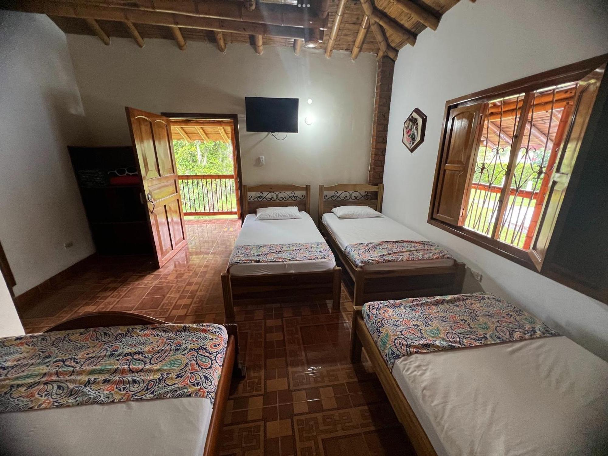 Villa Alejandra Del Quindio Calarcá Esterno foto