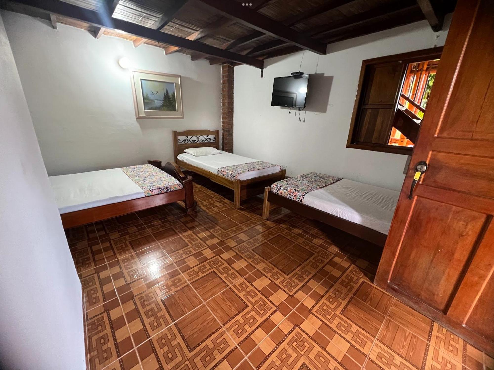 Villa Alejandra Del Quindio Calarcá Esterno foto