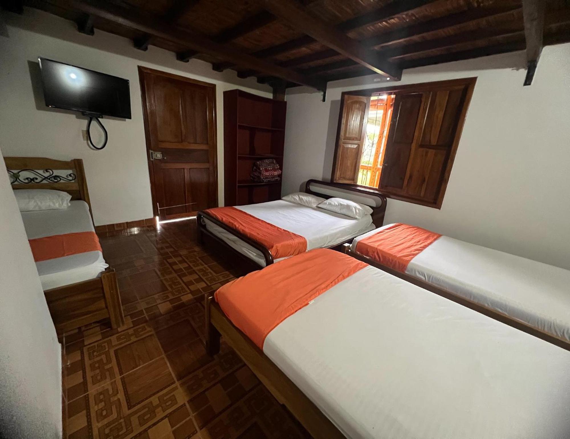 Villa Alejandra Del Quindio Calarcá Esterno foto